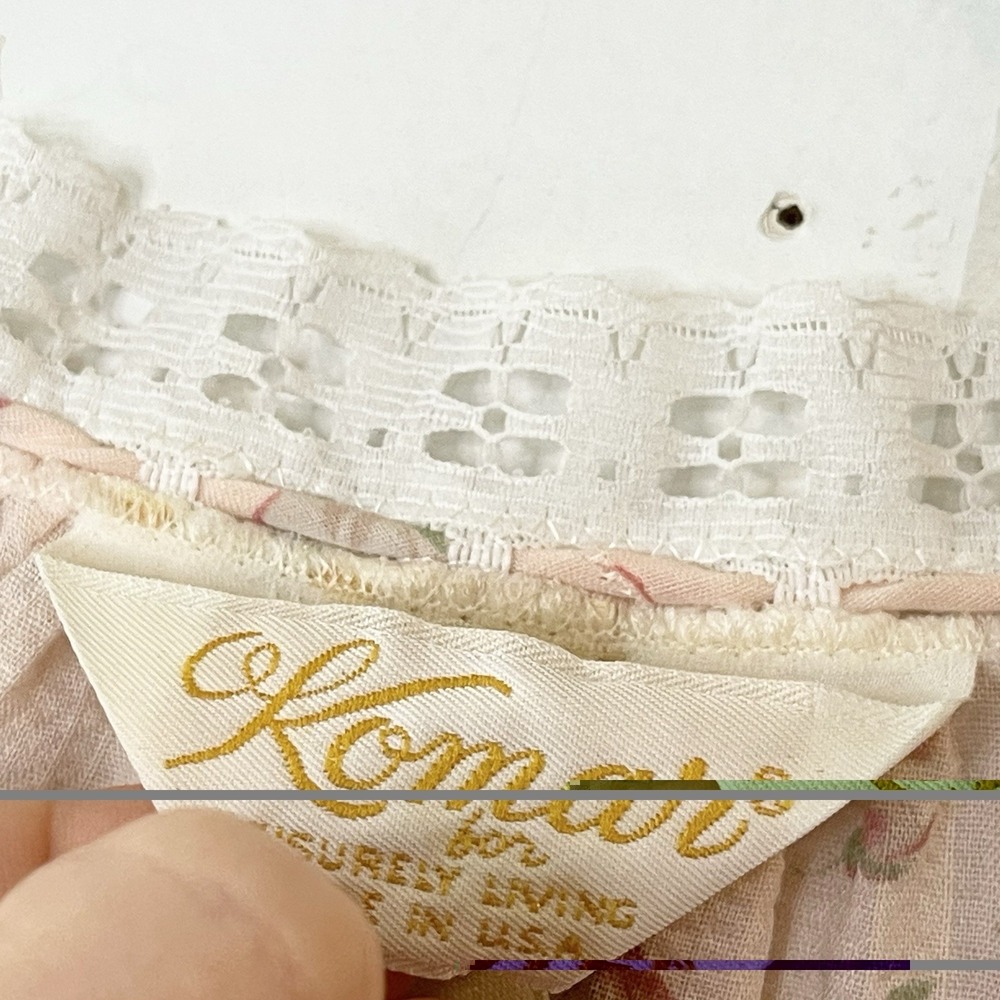 Vintage Komar for Leisurely Living Pink Floral House Dress Snap Button Front 70s - Picture 6 of 7